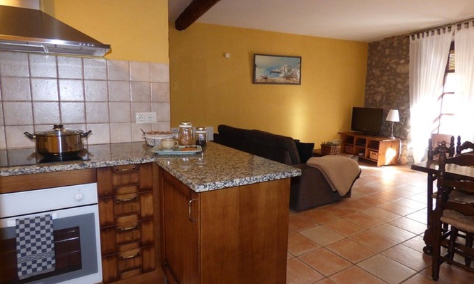 Capmany Villa | Gîte rurale avec piscine et jacuzzi (Albera, Can Llobet)