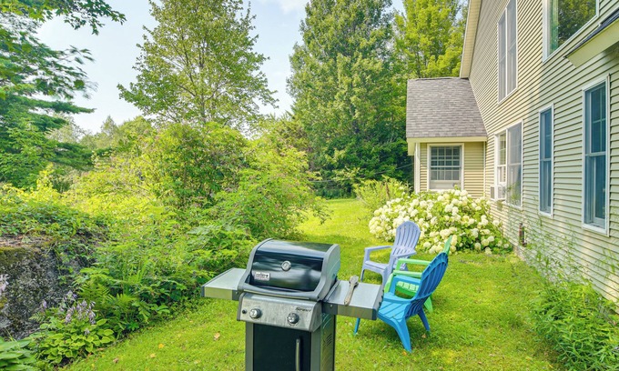 Hyde Park Maison | Rural Retreat 3 Mi to Morrisville & Rail Trail!