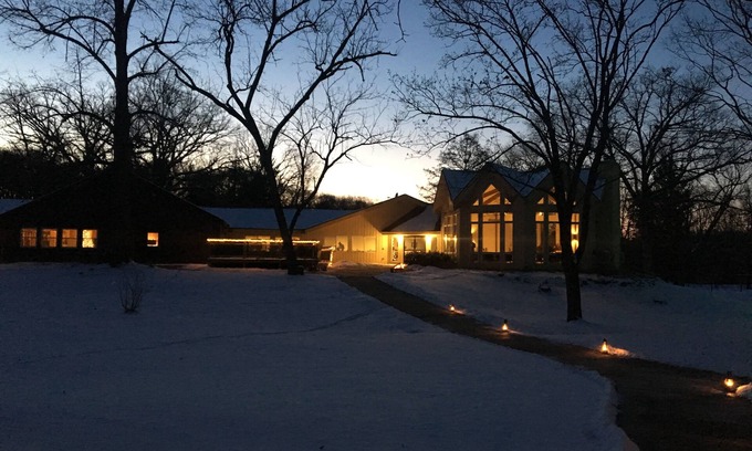 Princeton Appartement | Rural Retreat Center with 10 full bedrooms