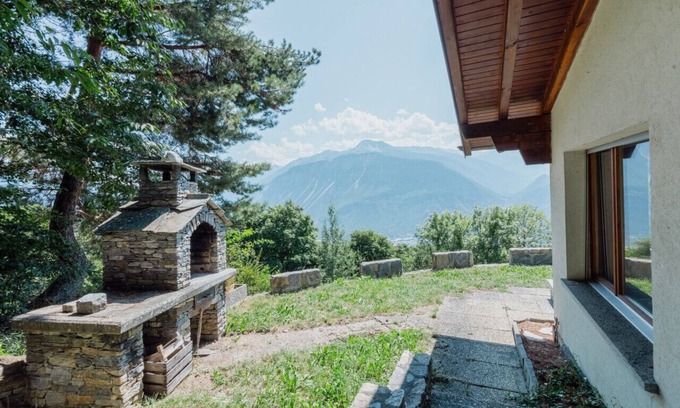Randogne Appartement | Logement rustique avec vue sur les montagnes