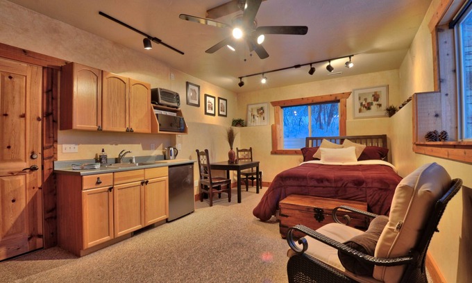 Park City Cabine | Disponible pour SUNDANCE Studio Master Suite dans Lofty Mountain Cabin