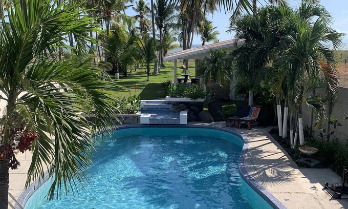 Barranca Maison | Rustic Beach House in El Roble Puntarenas Costa Rica on the Beach