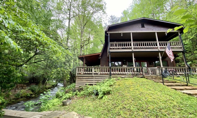 Hiawassee Cabine | Cabine Creekside mignon!♥ ️
