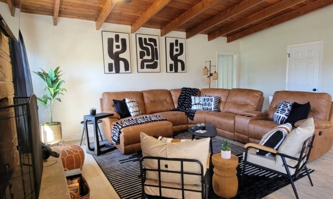 Highland Hills Maison | Rustic Charm Meets Modern Luxury
