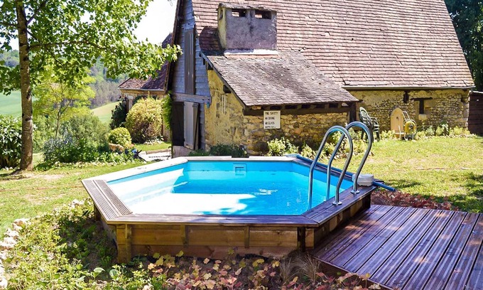 Thenon Cottage | Charmant chalet avec piscine privée à Thenon