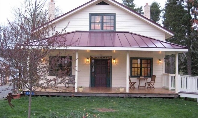 Eastville Cabine | Élégance rustique pour nourrir votre âme au cœur de la Pennsylvanie