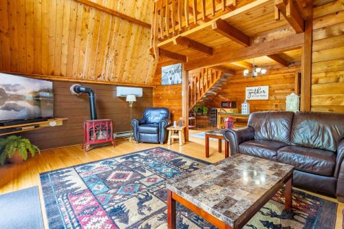 Fancy Gap Maison | Rustic Fancy Gap Vacation Rental with Fire Pit
