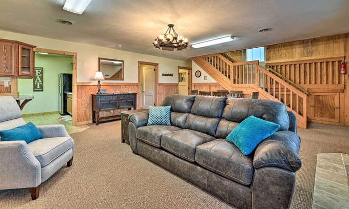 Rural Retreat Maison | Rustic Getaway w/ Indoor Pool, Fire Pit & Backyard