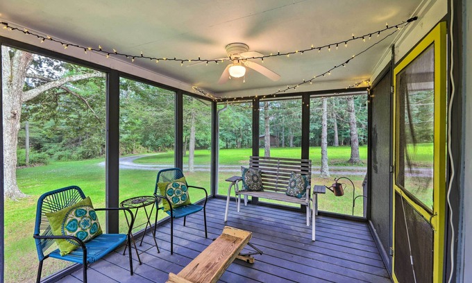 Seebert Cabine | Rustic Hideaway w/ Fire Pit < 1 Mi to River!