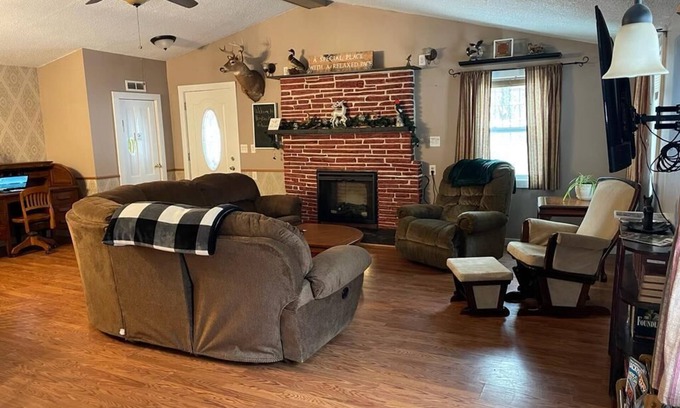 Fryburg Maison | Rustic Hogback Hideaway : Fire Pit : Grill