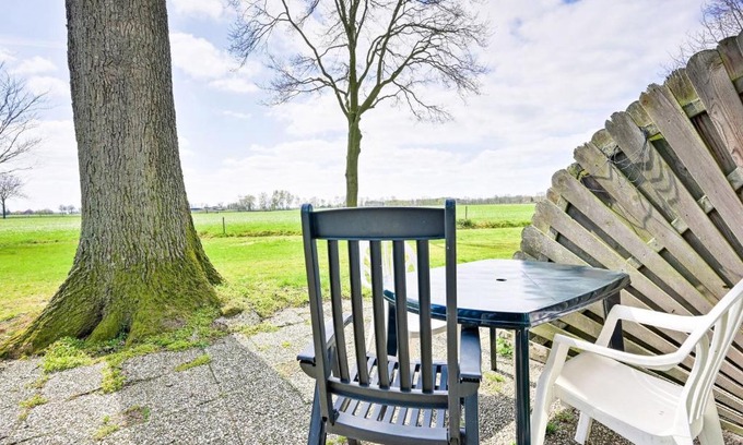 Eibergen Maison | Rustic Holiday Home in Eibergen with Garden