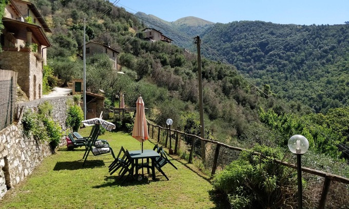 Camaiore Maison | Maison rustique dans la nature pour familles (2 chambres) avec enfants et chiens