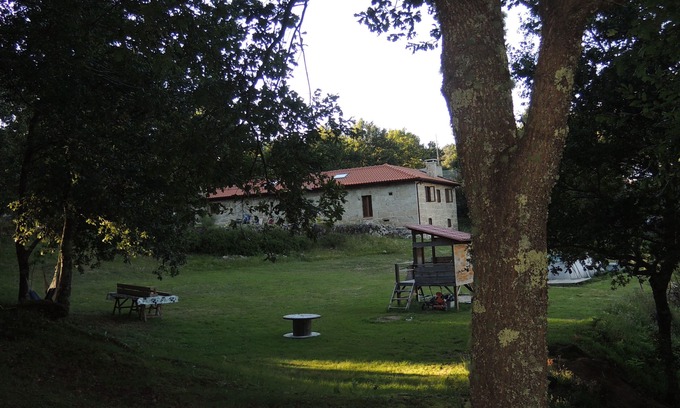 A Lama Cottage | maison rustique dans la campagne