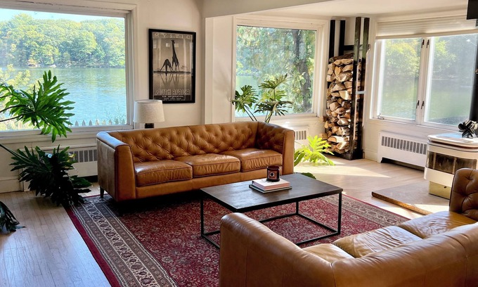 Andover Maison | Rustic Lake House - 3 King Beds near Perona Farm Wedding
