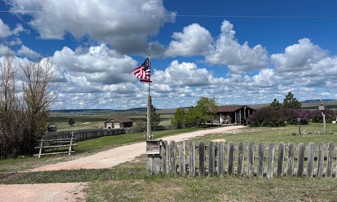 Sundance Cabine | Cabane en rondins rustique dans les magnifiques Black Hills du Wyoming!