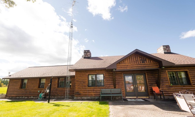 Gaastra Cabine | Chalet en bois rustique sur le lac Chicaugon