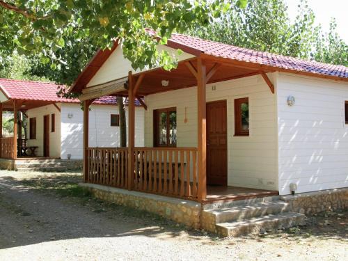 La Puebla de Roda Maison | Rustic Mountain Retreat