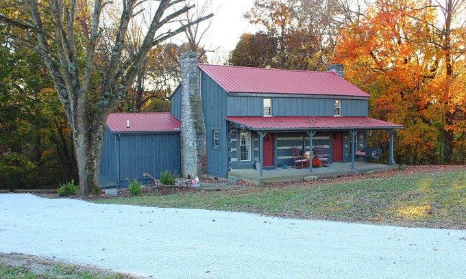 Lucas Cabine | Rustic Retreat, a pre Civil War log cabin.