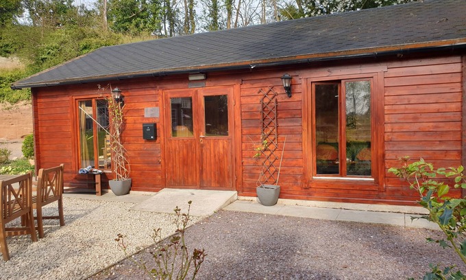 Retford Maison | Beautiful 1-Bed Log Cabin in Retford close to A1