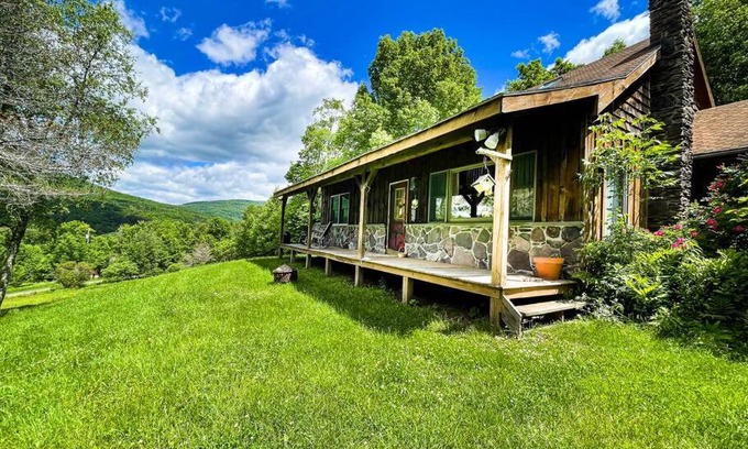 Denver Maison | Rustic Roost Cabin