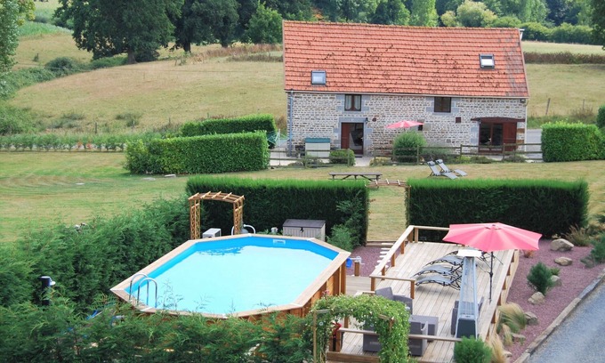 Chalandrey Maison | Rustic & spacious converted stone barn with heated pool & sun terrace