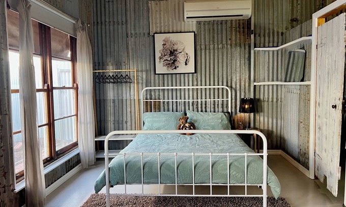Numurkah Appartement | Rustic Studio in Numurkah