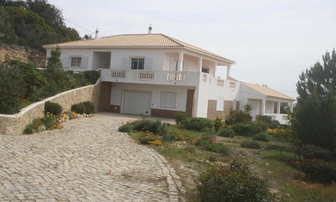 Quinta das Raposeiras Maison | Rustic Villa Guesthouse