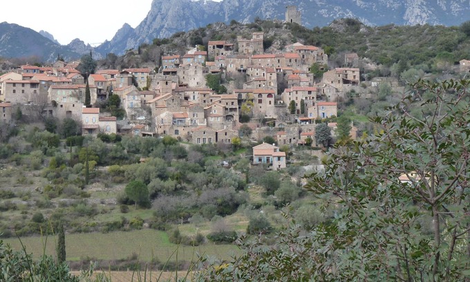 Vieussan Maison | Maison de village rustique
