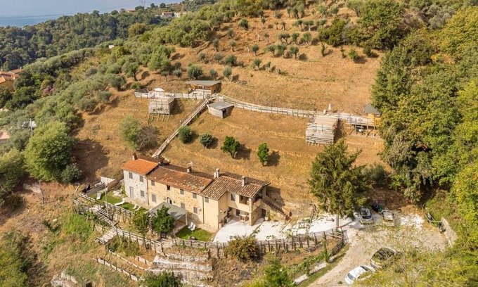 Pietrasanta Maison | Rustico immersed in nature - Versilia, Pisa, Lucca and the Cinque Terre