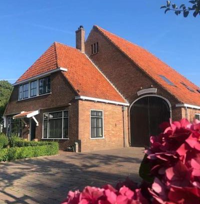 Lekkum Appartement | Rustig logeerverblijf aan de rand van de stad