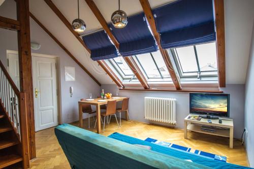 Nove Mesto Appartement | Ruterra Red Roofs View With Garage