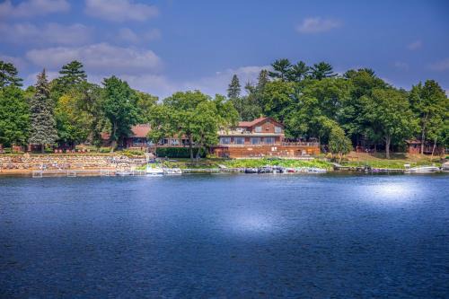 Deerwood Cabine | Ruttger's Bay Lake Resort