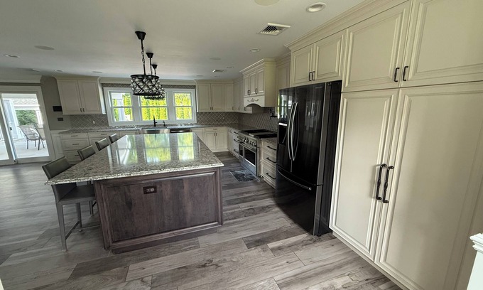 South Farmingdale Maison | Ryder Cup Retreat- Luxury 3 bedroom, 2 miles away from Bethpage Black