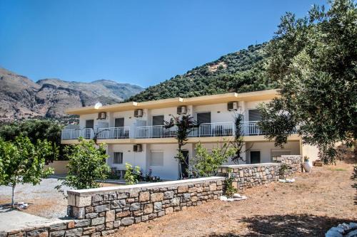 Korakas Appartement | Rykinthos studios