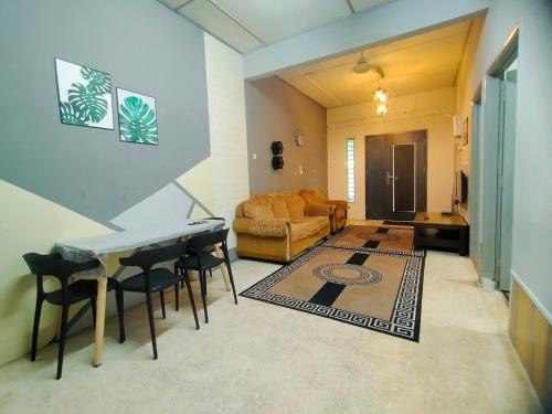 Sungai Siput Maison | RZ HOMESTAY With WiFi