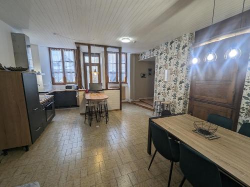 Chateauvillain Maison | Séjour détente et confort à Châteauvillain, 2 ch, Parc national de forêts, tarifs tout compris - FR-1-611-94