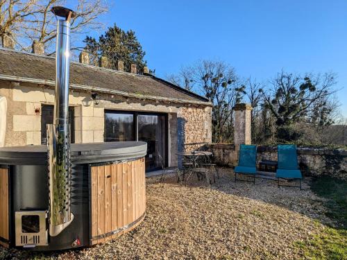 Saint-Cyran-du-Jambot Maison | Séjour Historique au Domaine de Migny : Gîte avec Bain Nordique et Piscine - FR-1-591-731
