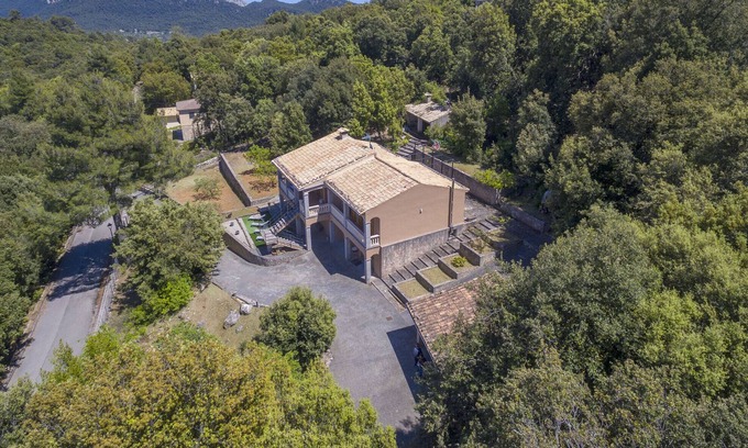 Escorca Maison | House in the Sierra de Tramuntana, with 3 bedrooms, 2 bathrooms, barbecue and wifi