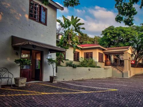 Nelspruit Cabine | Sabores Lodge and Restaurant