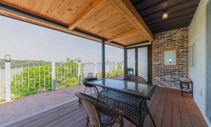 Sacheon Maison | Sacheon Haeullim Pension