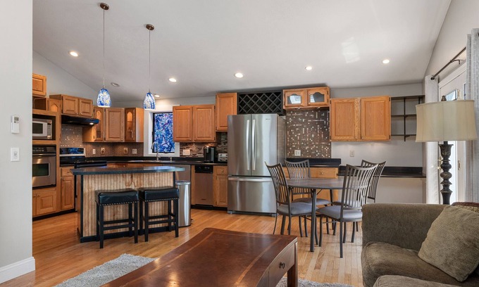 Southern Coast Appartement | Saco Central Haven: Your Perfect Retreat