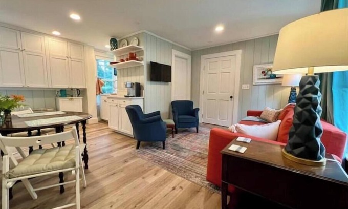 Fryeburg Appartement | Saco River and White Mountains Apartment