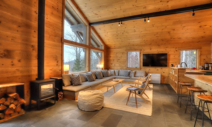 Rangeley Maison | Saddleback Chalet - Beautiful New Construction on Magalloway Loop