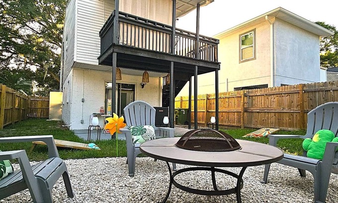 Terrace Park Maison | Safari Vibes – Near Busch Gardens, USF & Hard Rock Casino - 6 Guests