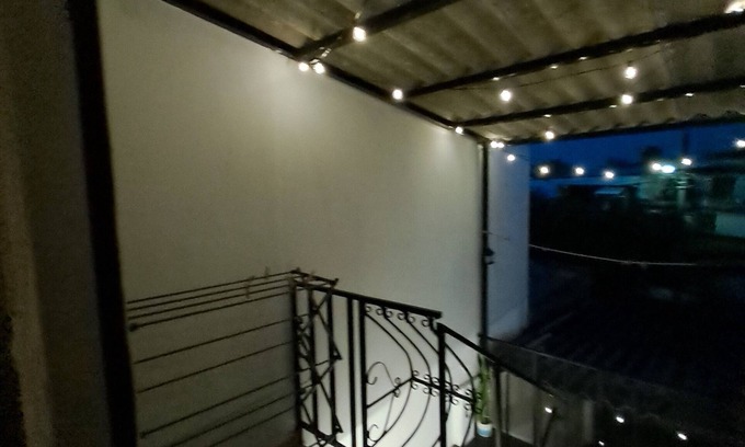 San Salvador Maison | Safe and Family Friendly Casita in San Salvador, Central, Cool-WIFI /AC / HOT SHOWER