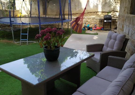 Safed Old City Appartement | Safed Kingdom