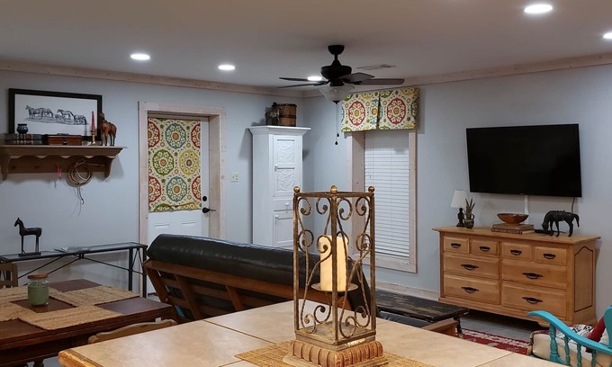 Mattson Appartement | SAFEST PLACE AROUND CLARKSDALE Hunters, Fishermen,golfers, tourist, and all.