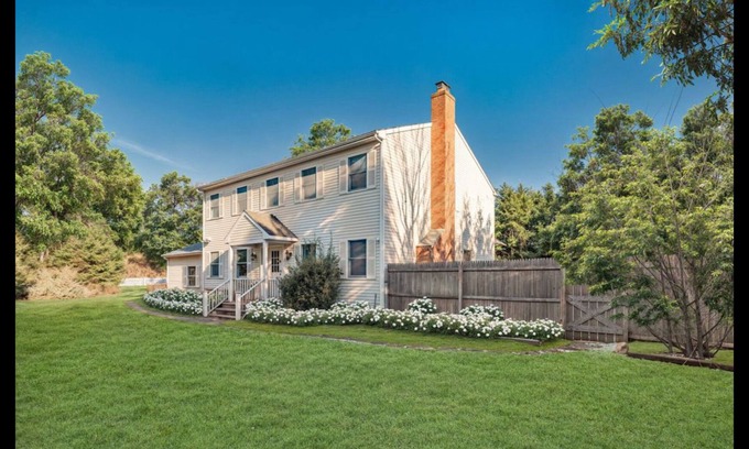 Sag Harbor Maison | Sag Harbor/Long Beach in the Fall, pool is still open & HIFF coming in October