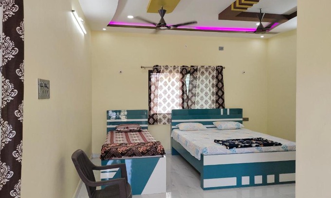 Kamalapur Maison | Sagar Homestay Hampi