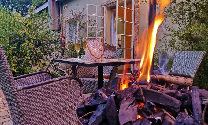 Muldersdrift Maison | Cottage Sagewood pour 2 personnes avec magnifique terrasse privée dans le jardin !